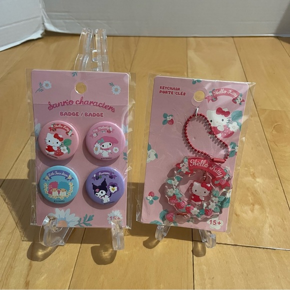 New sanrio pins and keychain bundle - Picture 1 of 5